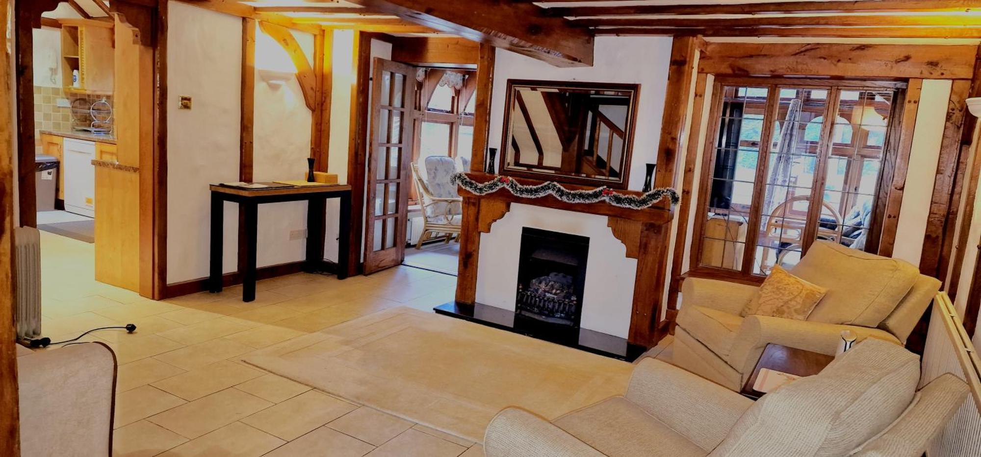 Beautiful Cottage In Brentwood Kelvedon Hatch Exterior photo