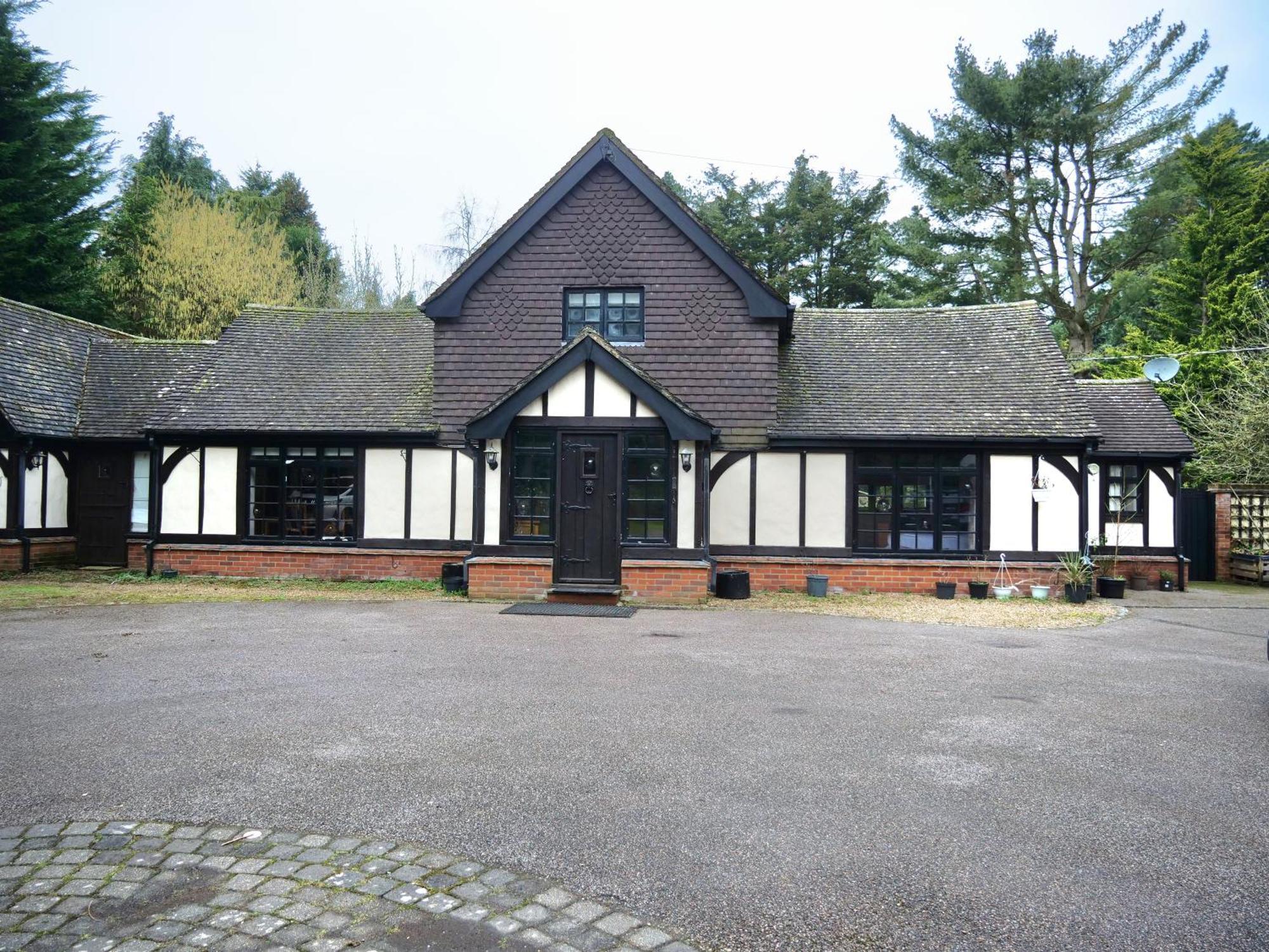 Beautiful Cottage In Brentwood Kelvedon Hatch Exterior photo